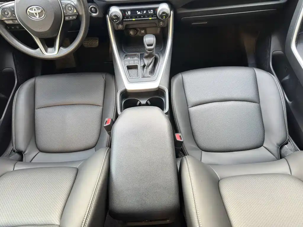 Toyota RAV4 — миниатюра 14