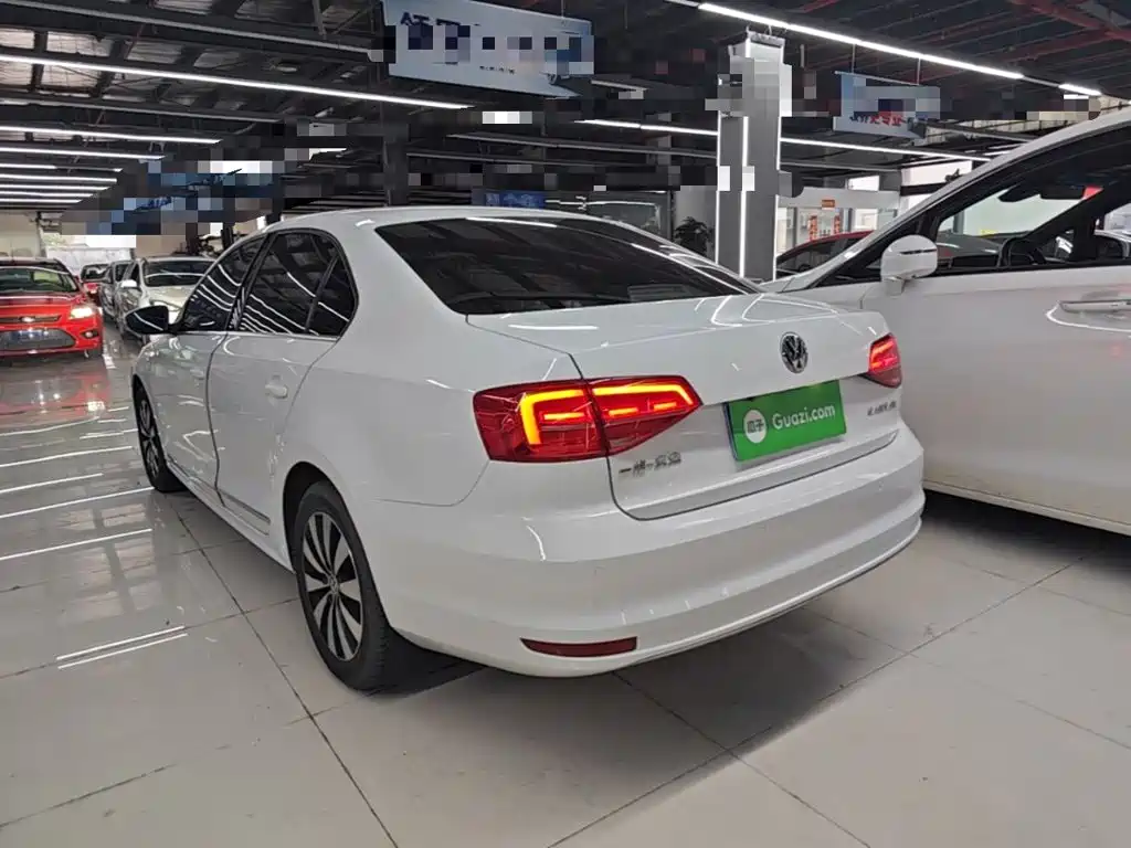 Volkswagen Sagitar — миниатюра 5