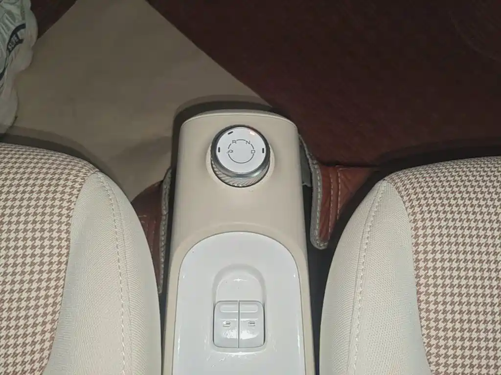 Wuling MINIEV — миниатюра 14