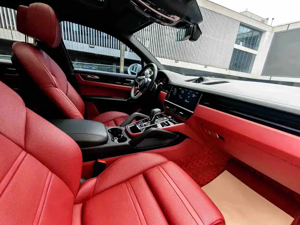 Porsche Cayenne — миниатюра 8
