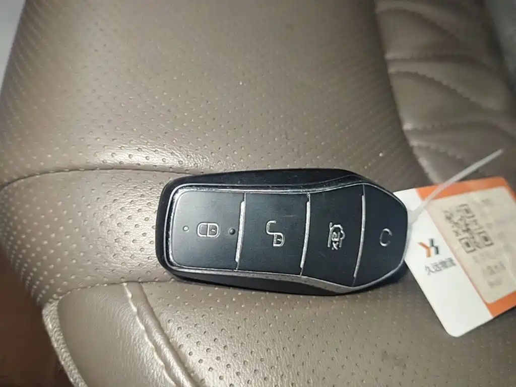BYD Han — миниатюра 9