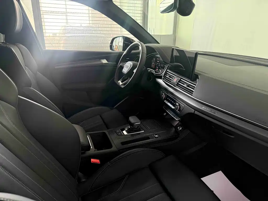 Audi Q5L — миниатюра 9