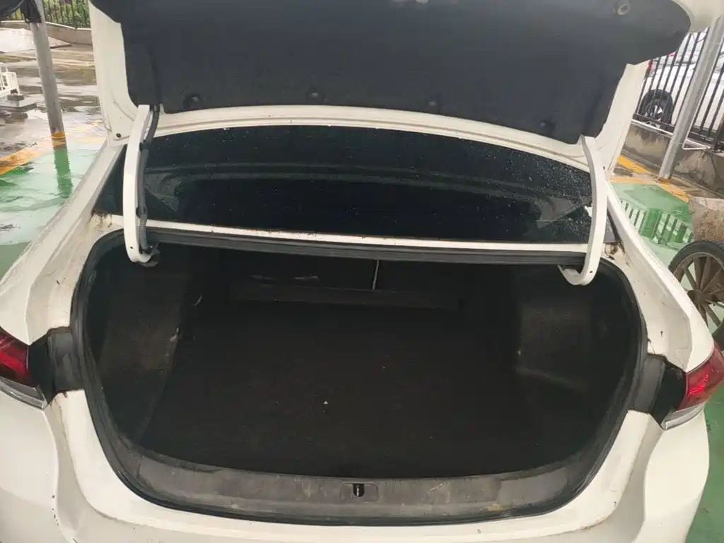 Buick Excelle — миниатюра 19