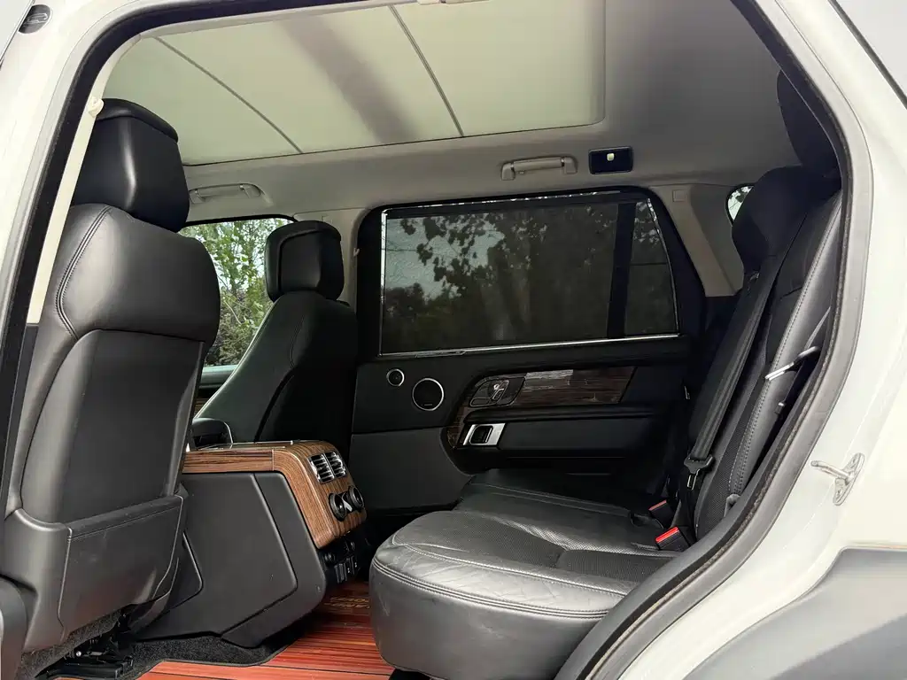 Land Rover Range Rover — миниатюра 14