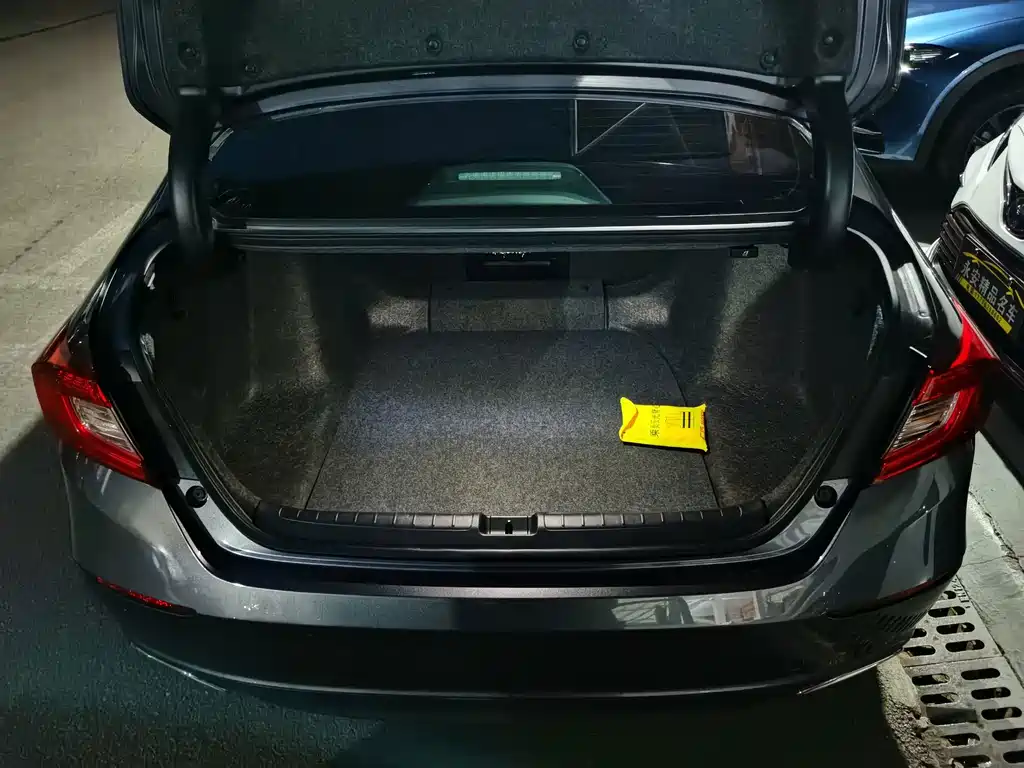 Honda Accord — миниатюра 20