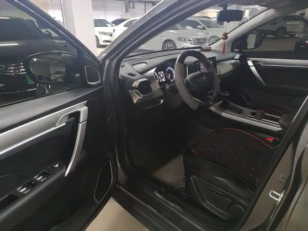 Geely Binyue — миниатюра 19