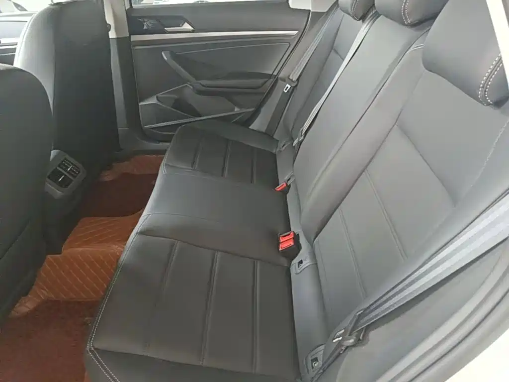 Volkswagen Lavida — миниатюра 17