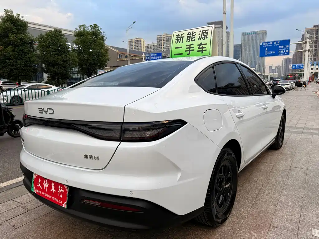 BYD Seal 05 DM-i — миниатюра 4