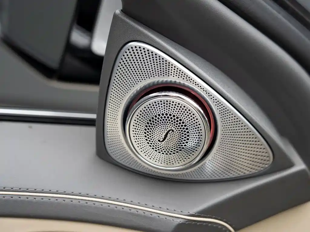 Mercedes-Benz S-Class — миниатюра 9