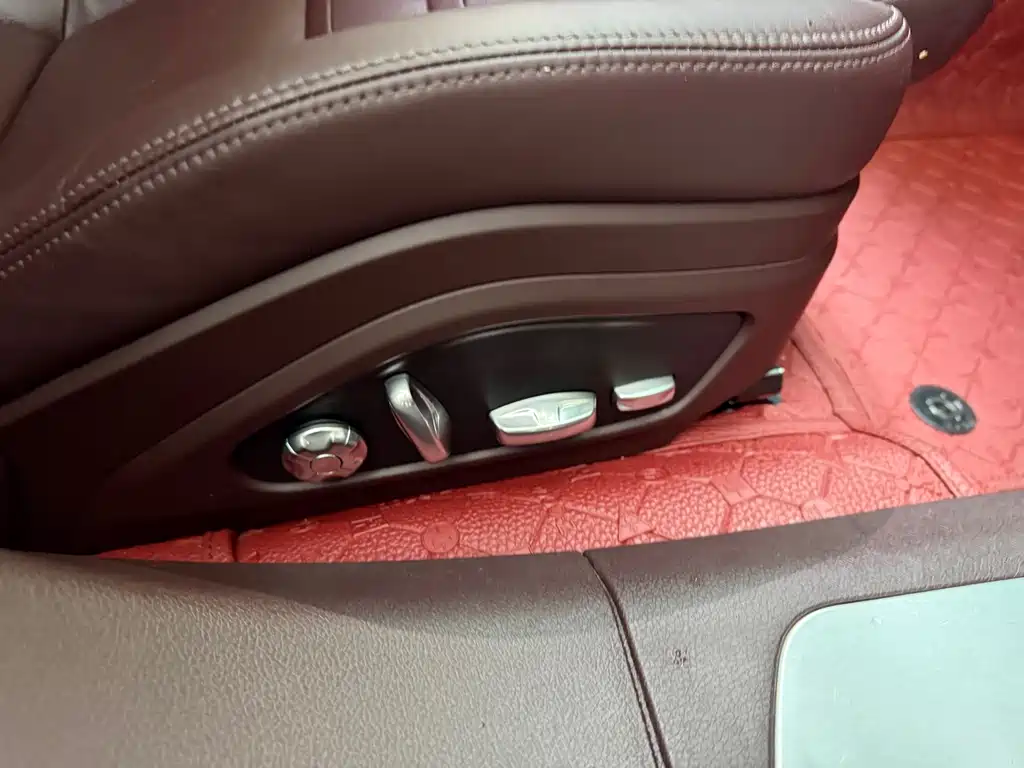 Porsche Panamera — миниатюра 16
