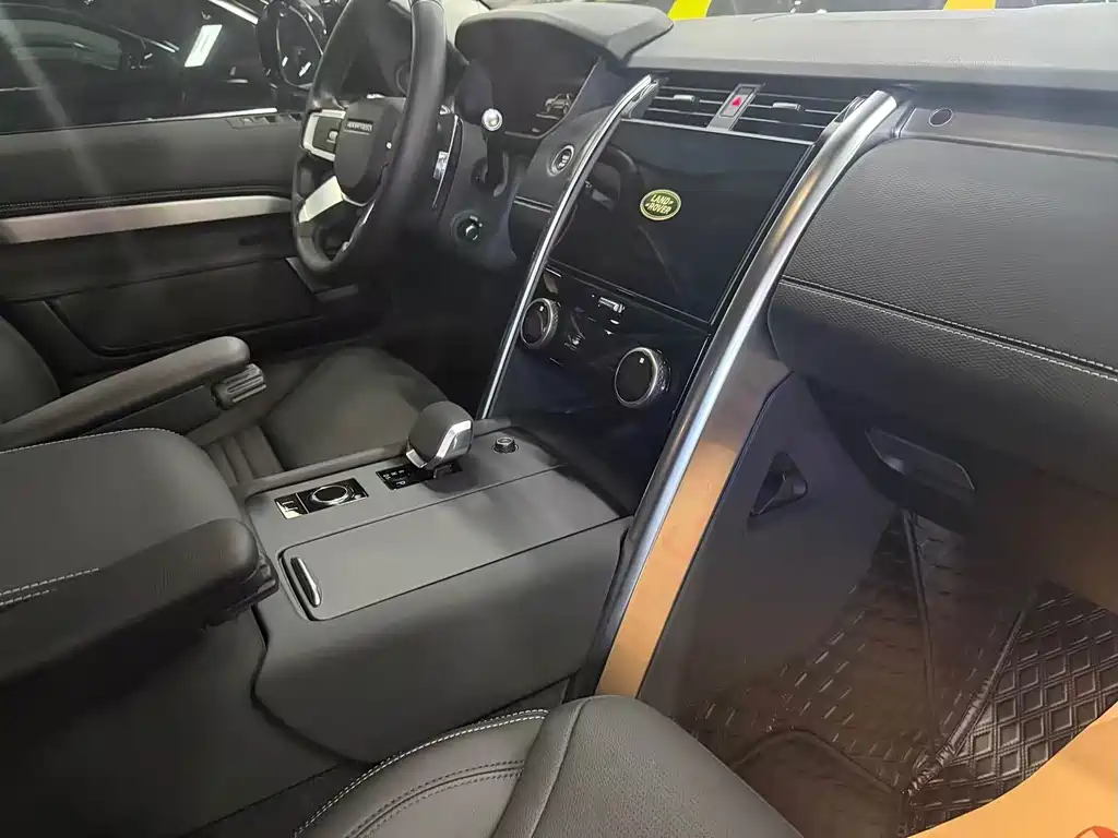 Land Rover Discovery — миниатюра 8