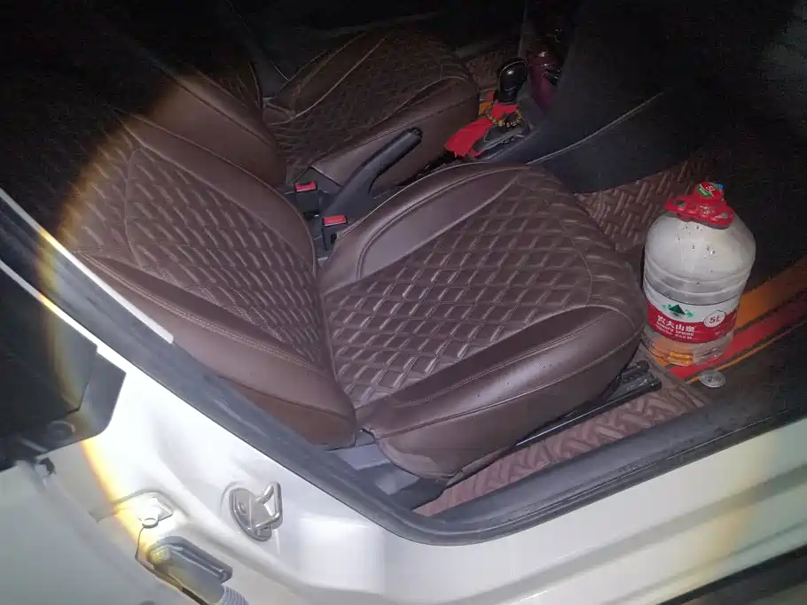 Volkswagen Jetta — миниатюра 8