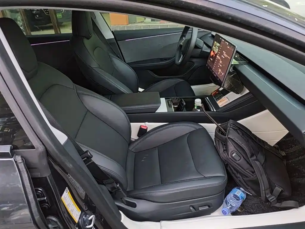 Tesla Model 3 — миниатюра 25