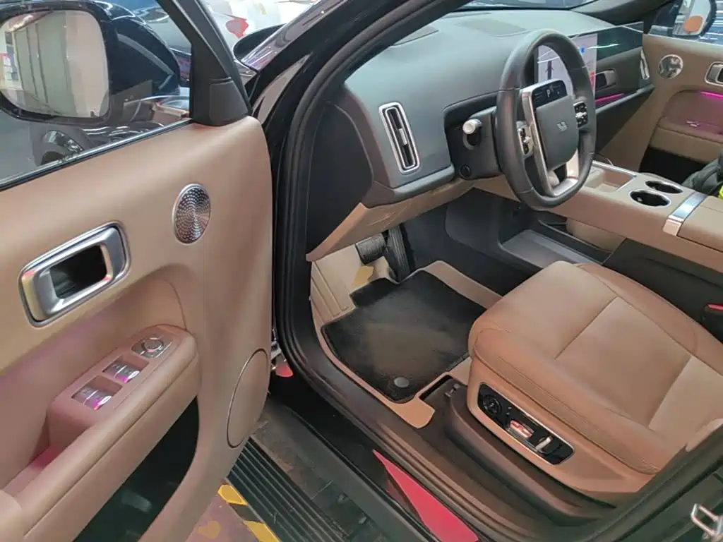 Li Auto Li L8 — миниатюра 16