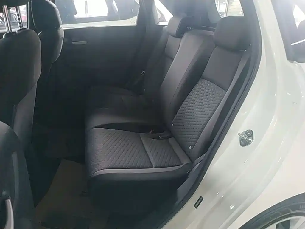 Honda Fit — миниатюра 17