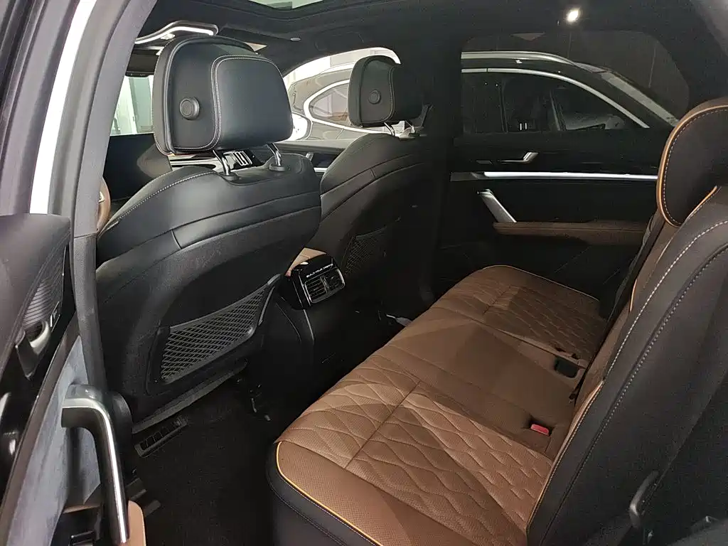 BYD Tang New Energy — миниатюра 13