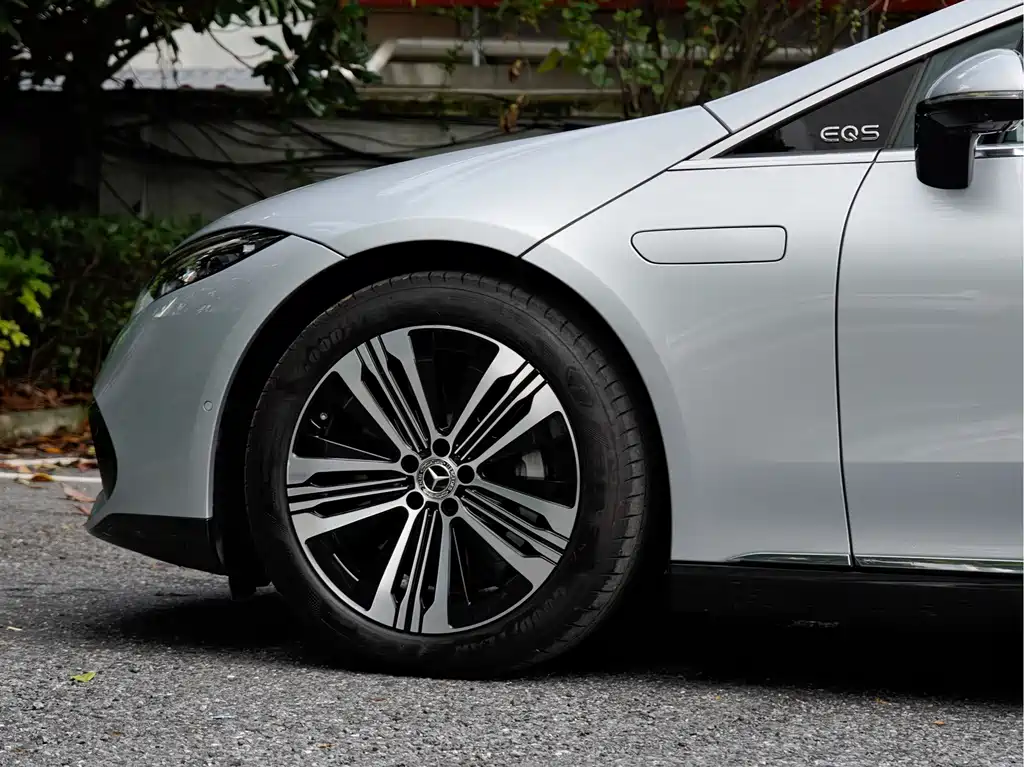 Mercedes-Benz EQS — миниатюра 8