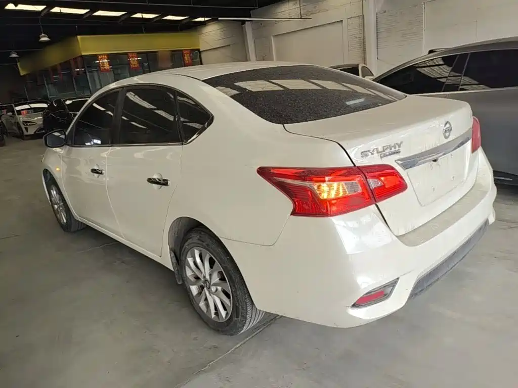 Nissan Sylphy — миниатюра 5