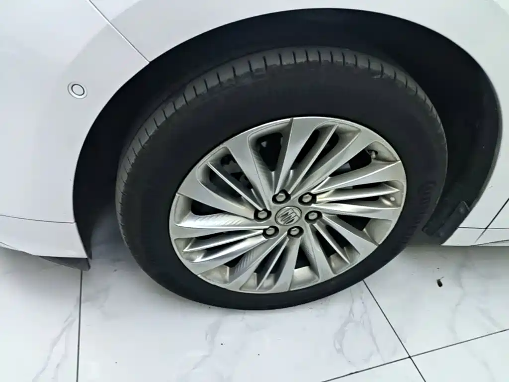 Buick Century — миниатюра 23