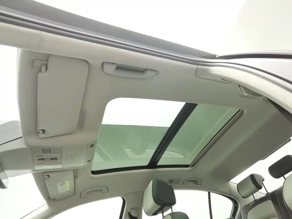 Volkswagen Magotan — миниатюра 14