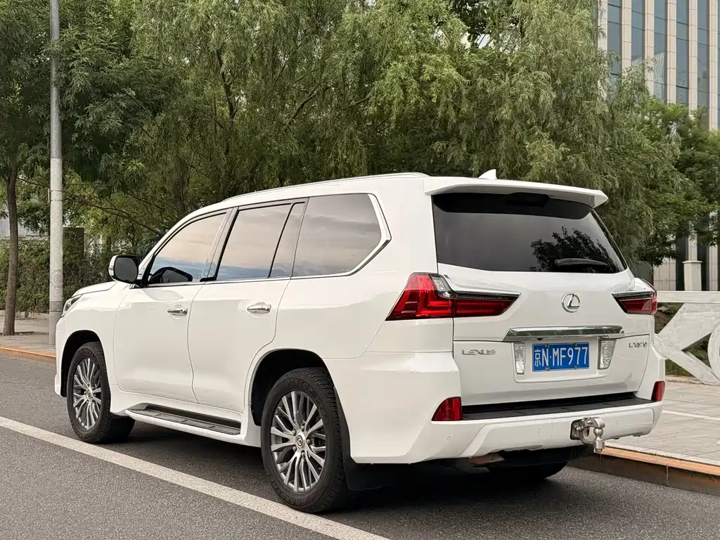 Lexus LX 2016 570 Luxury