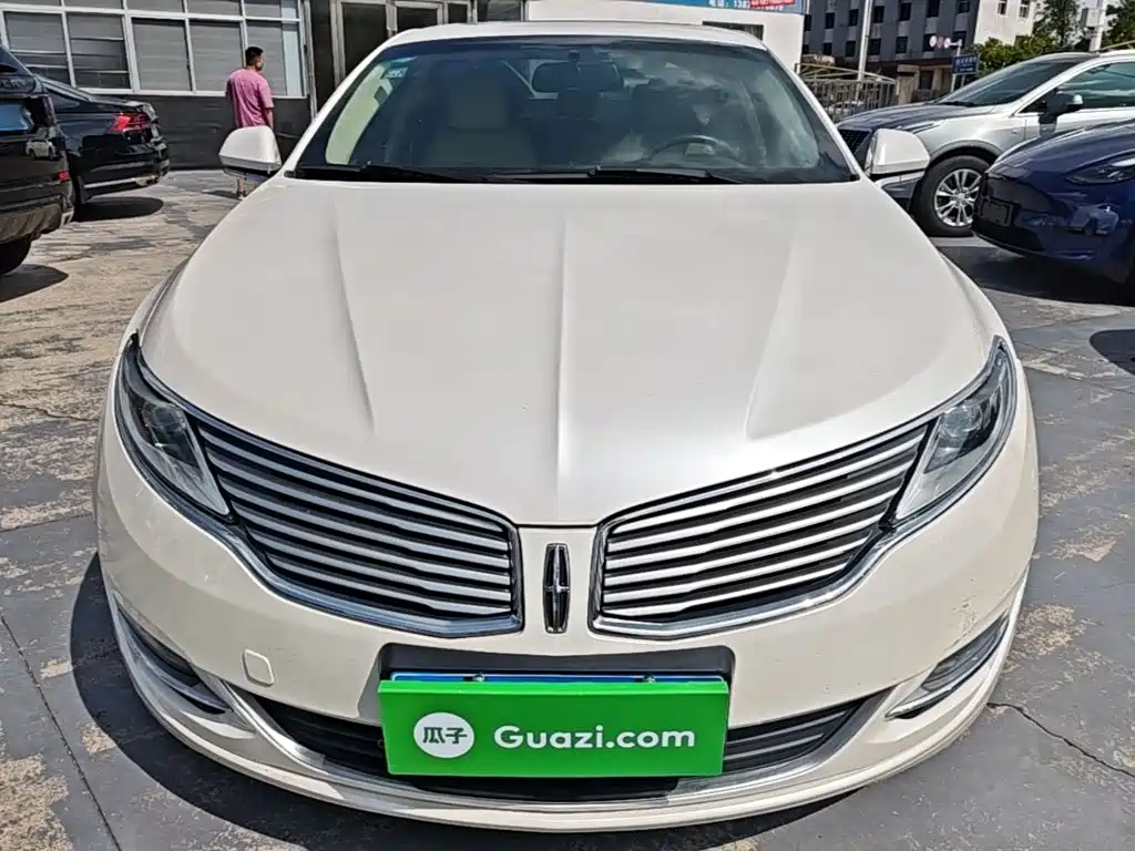 Lincoln MKZ — миниатюра 3