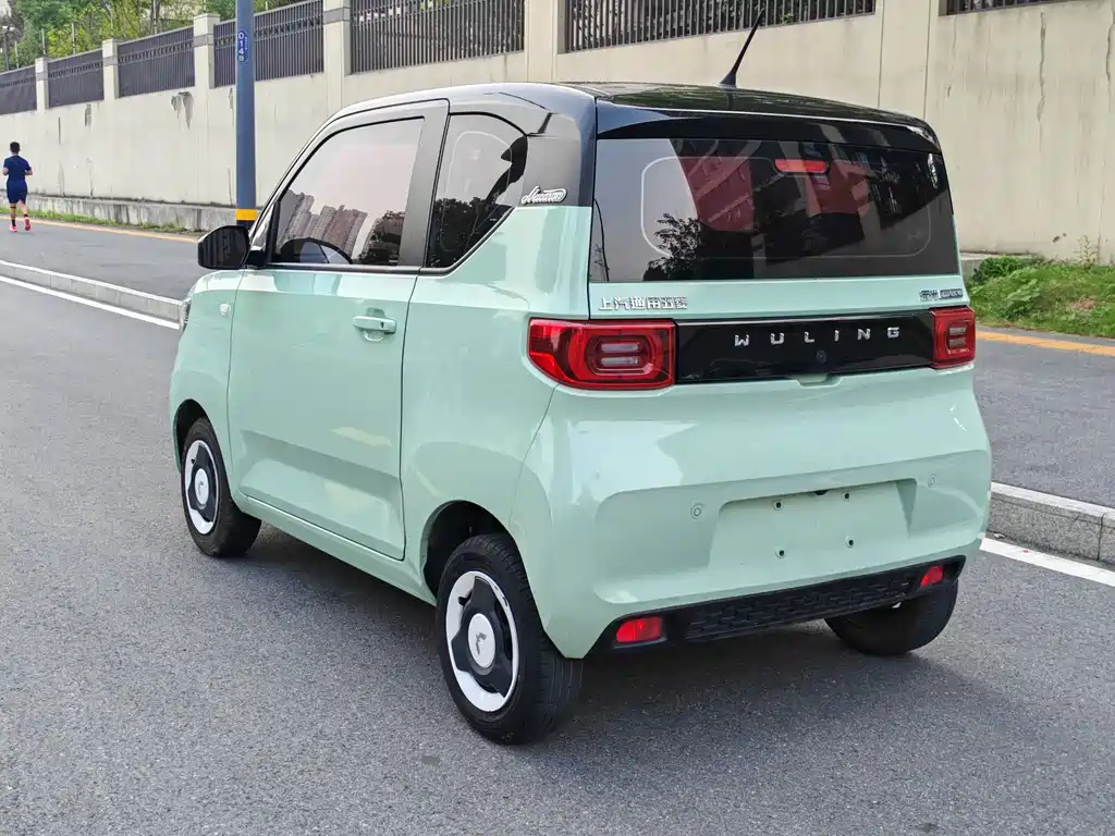 Wuling MINIEV — миниатюра 5