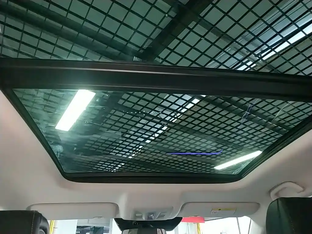 Changan UNI-K iDD — миниатюра 18