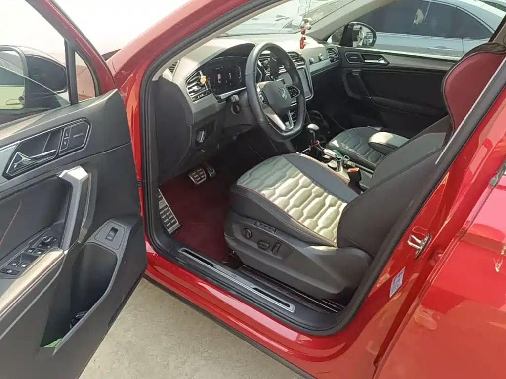 Volkswagen Tiguan X — миниатюра 16