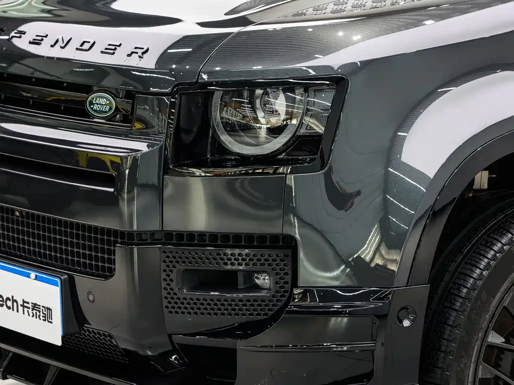 Land Rover Defender — миниатюра 8