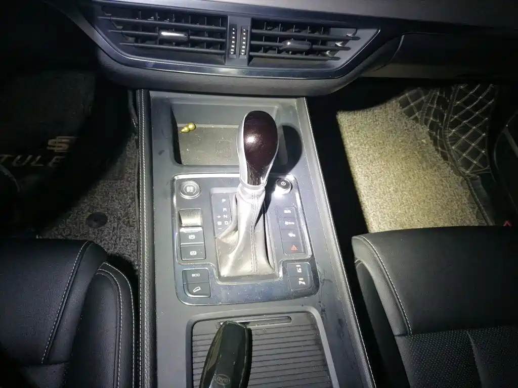BYD Tang — миниатюра 10