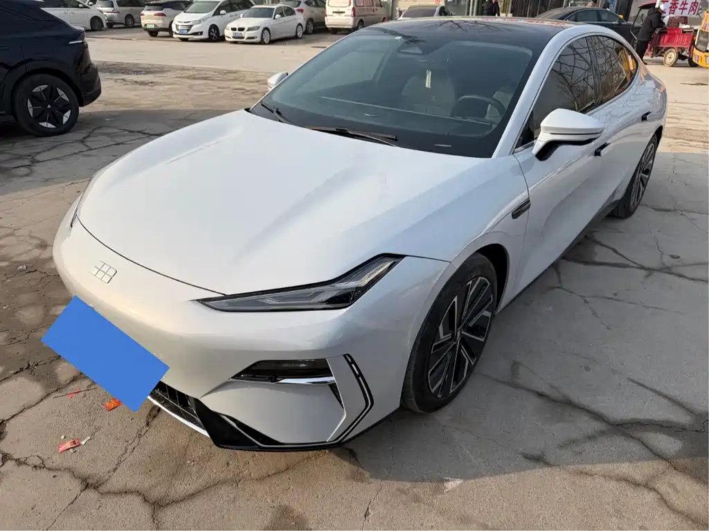 GEELY GALAXY GALAXY E8