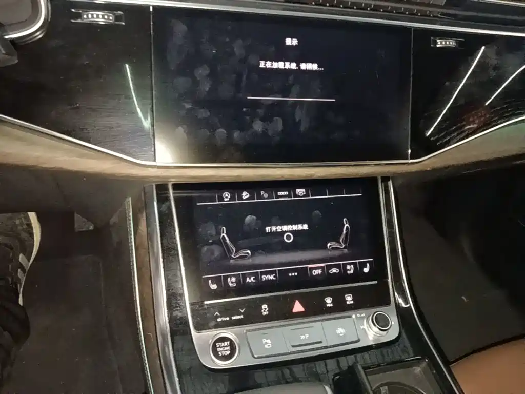 Audi Q7 — миниатюра 13