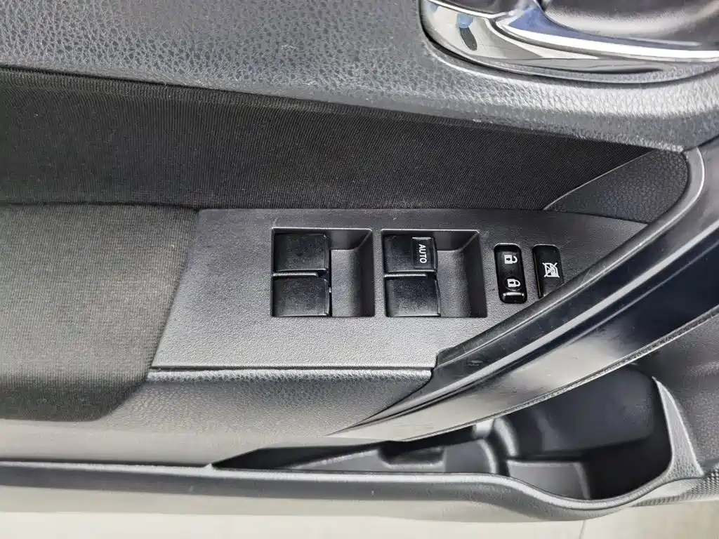 Toyota Corolla — миниатюра 9
