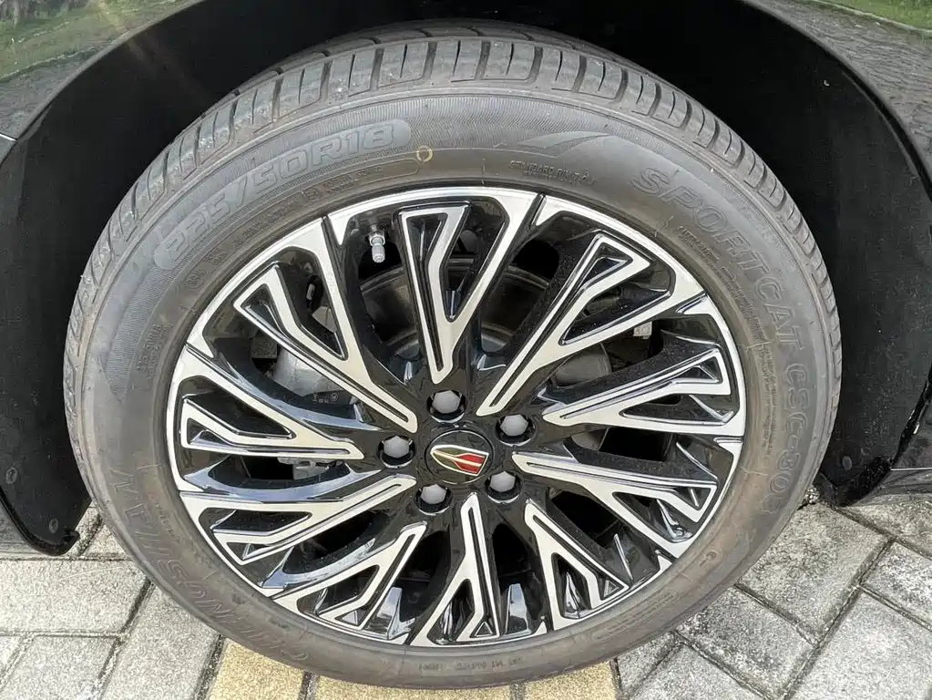 Hongqi Hongqi H5 — миниатюра 20