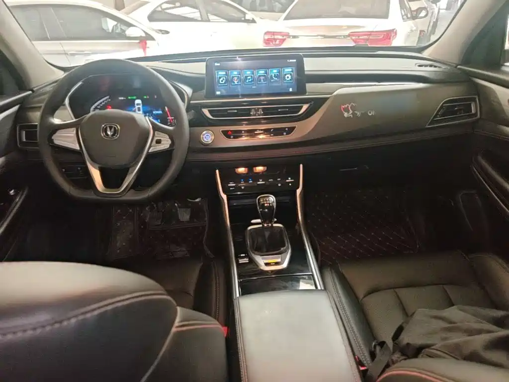 Changan CS75 — миниатюра 10