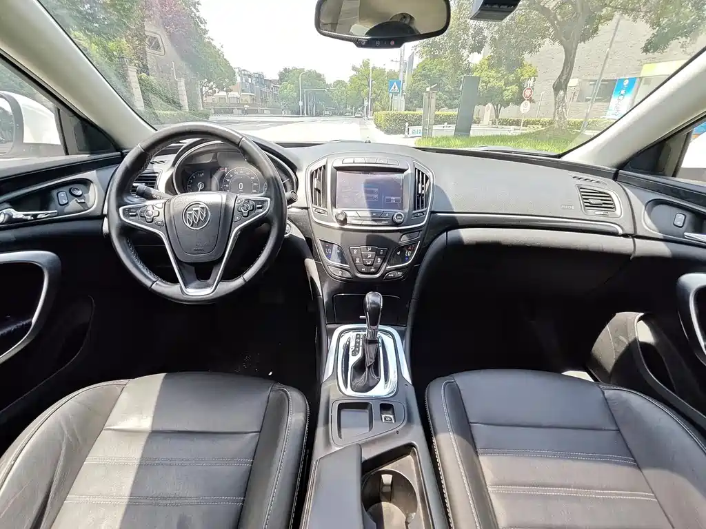 Buick Regal — миниатюра 12