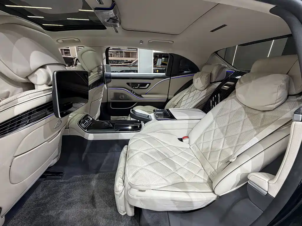 Mercedes-Benz S-Class — миниатюра 11