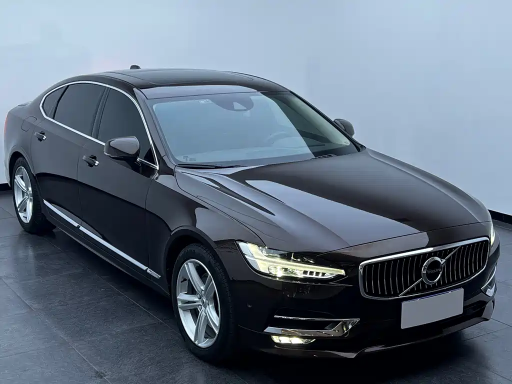 Volvo S90 — миниатюра 3
