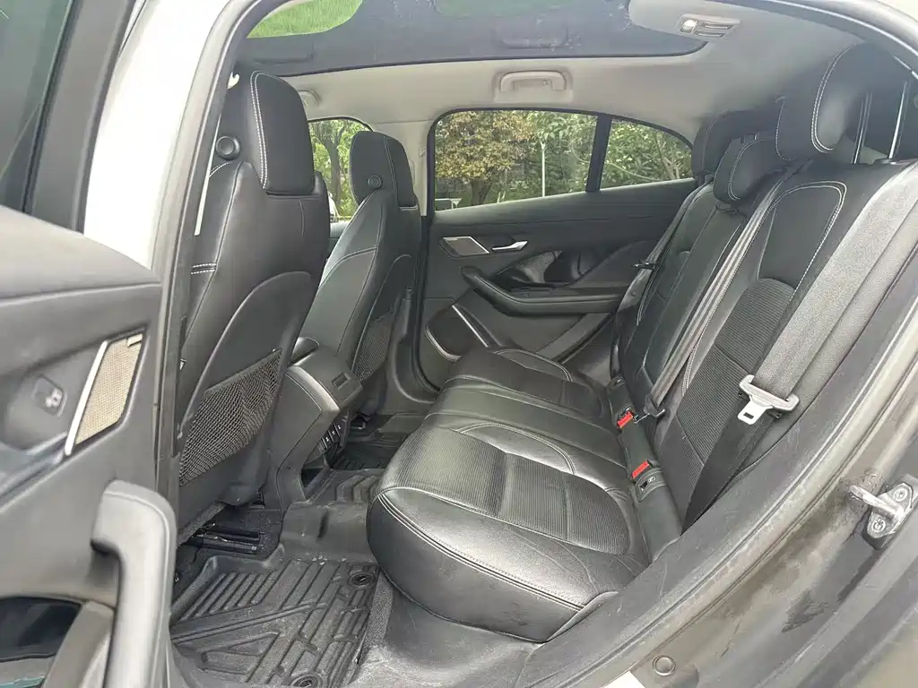 Jaguar I-Pace 2018 EV400 SE