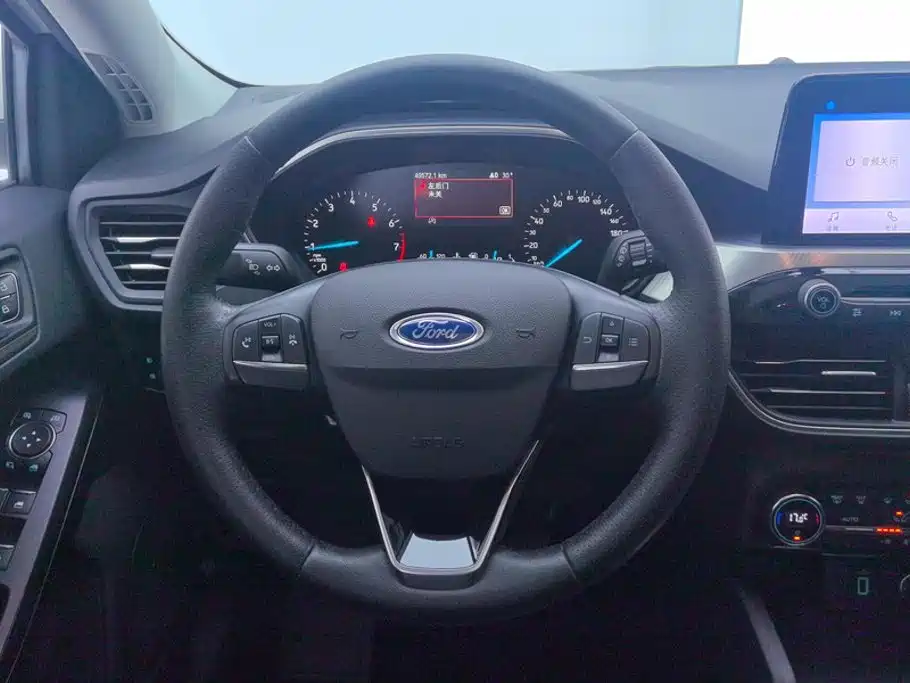 Ford Focus — миниатюра 15