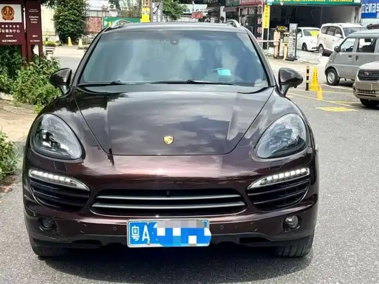 Porsche Cayenne 2014 Cayenne Platinum Edition 3.0T