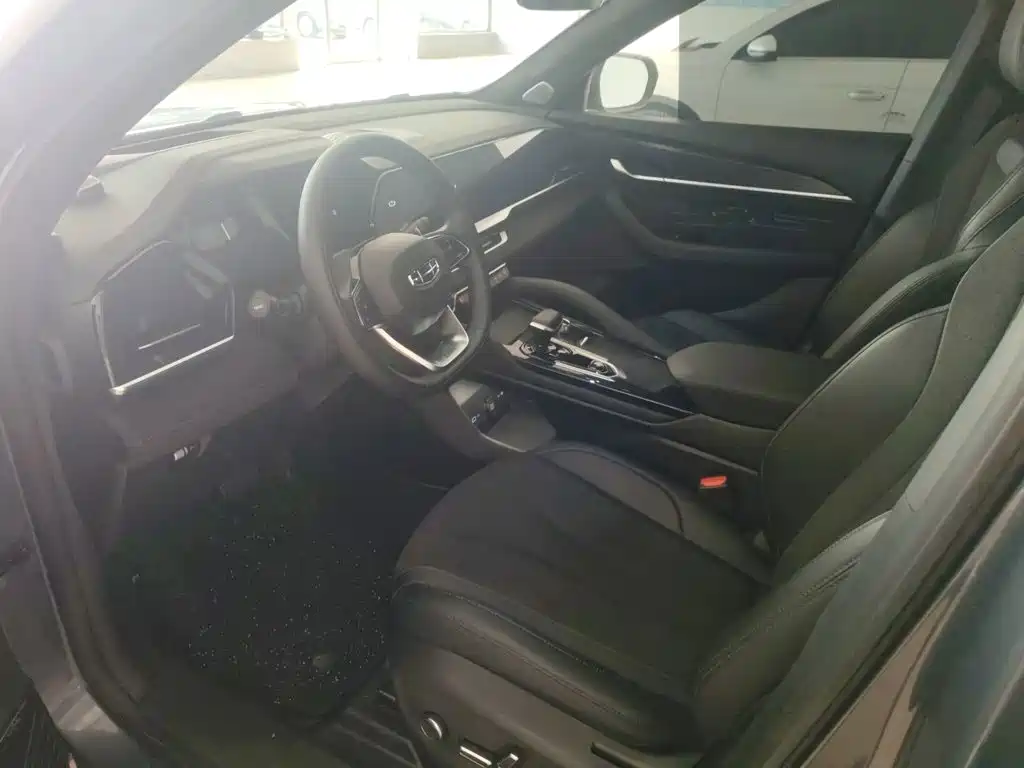 Geely Xingyue L — миниатюра 12
