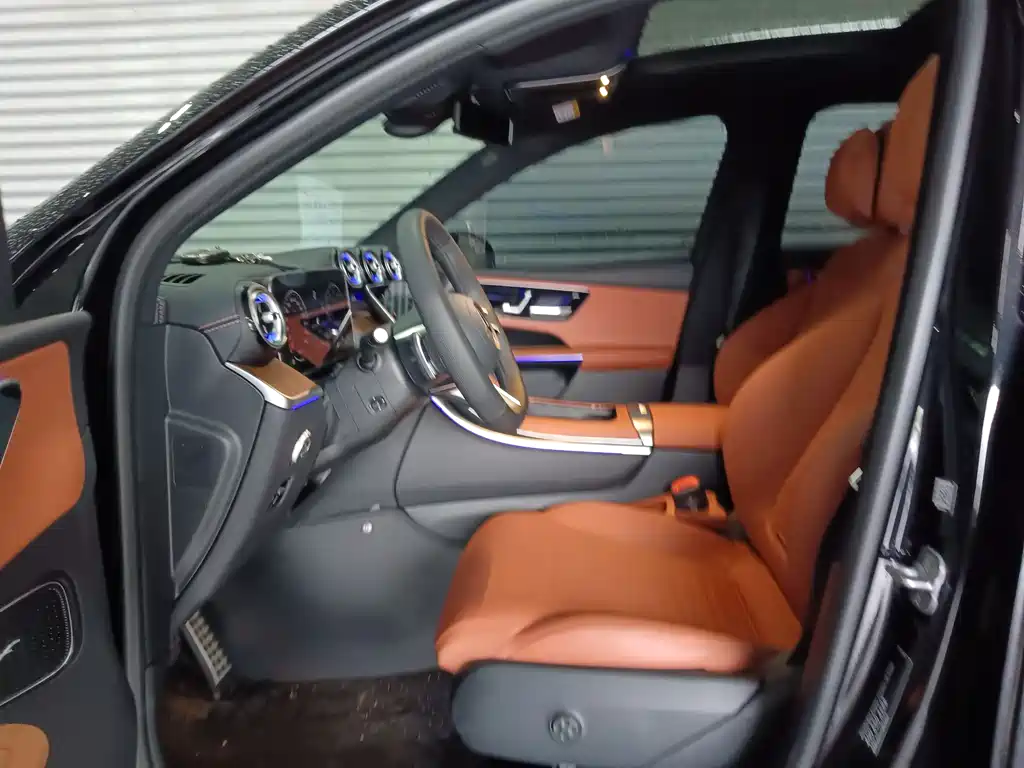 Mercedes-Benz GLC 2025 GLC 300 L 4MATIC 5 мест
