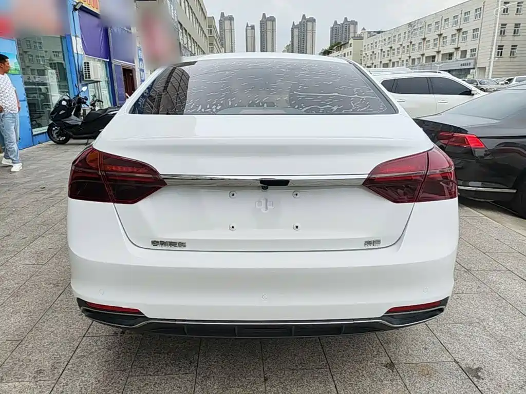 Geely Emgrand — миниатюра 6