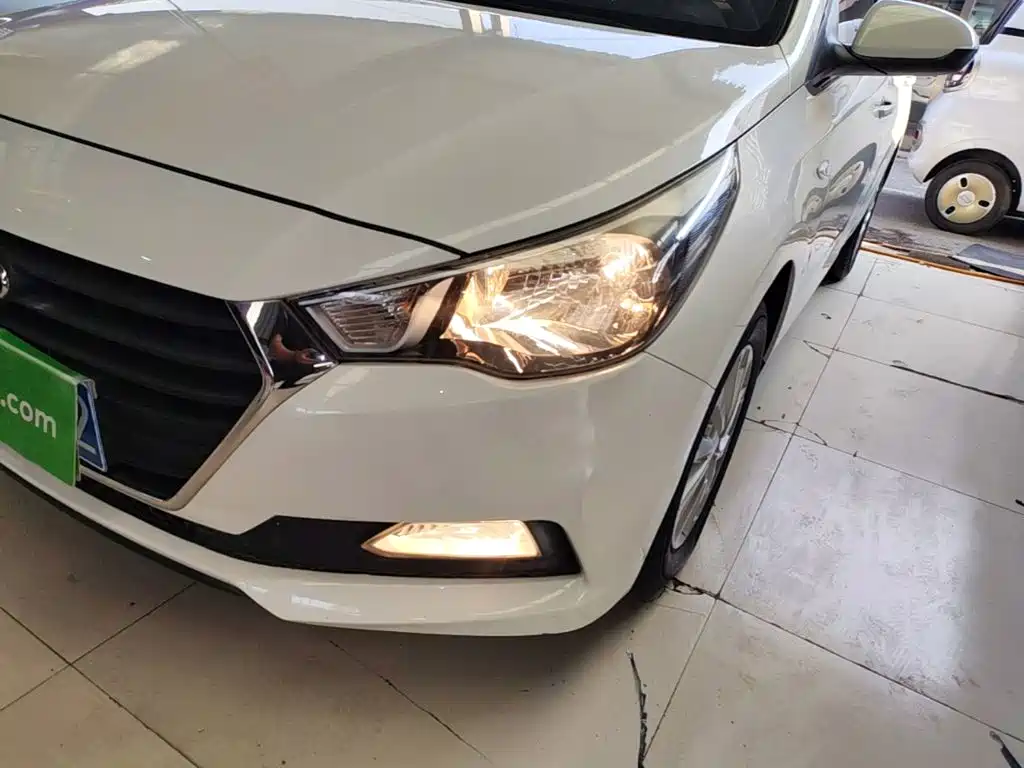 Hyundai Verna — миниатюра 24