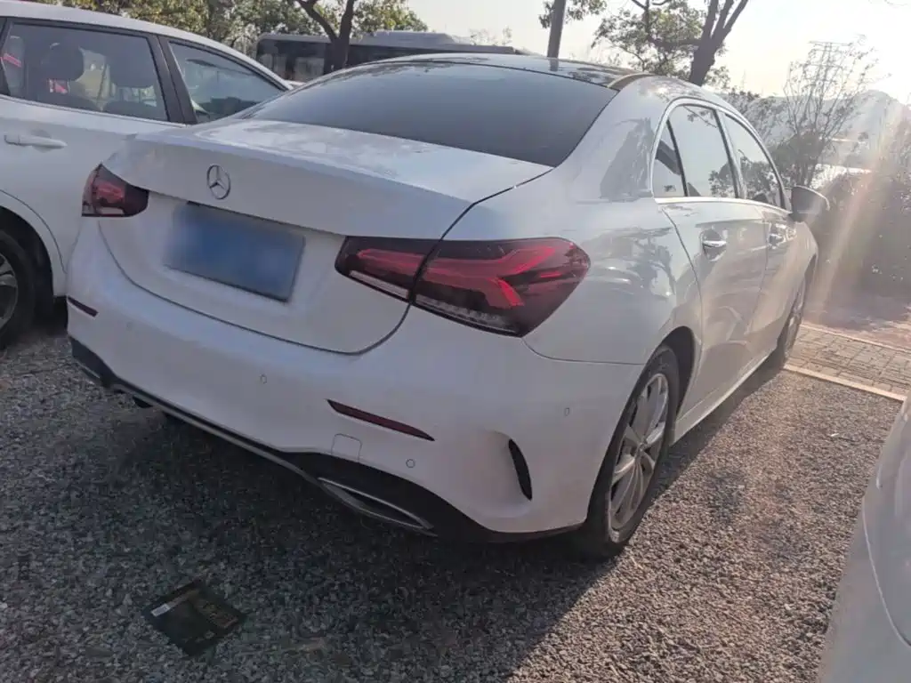 Mercedes-Benz A-Class — миниатюра 7