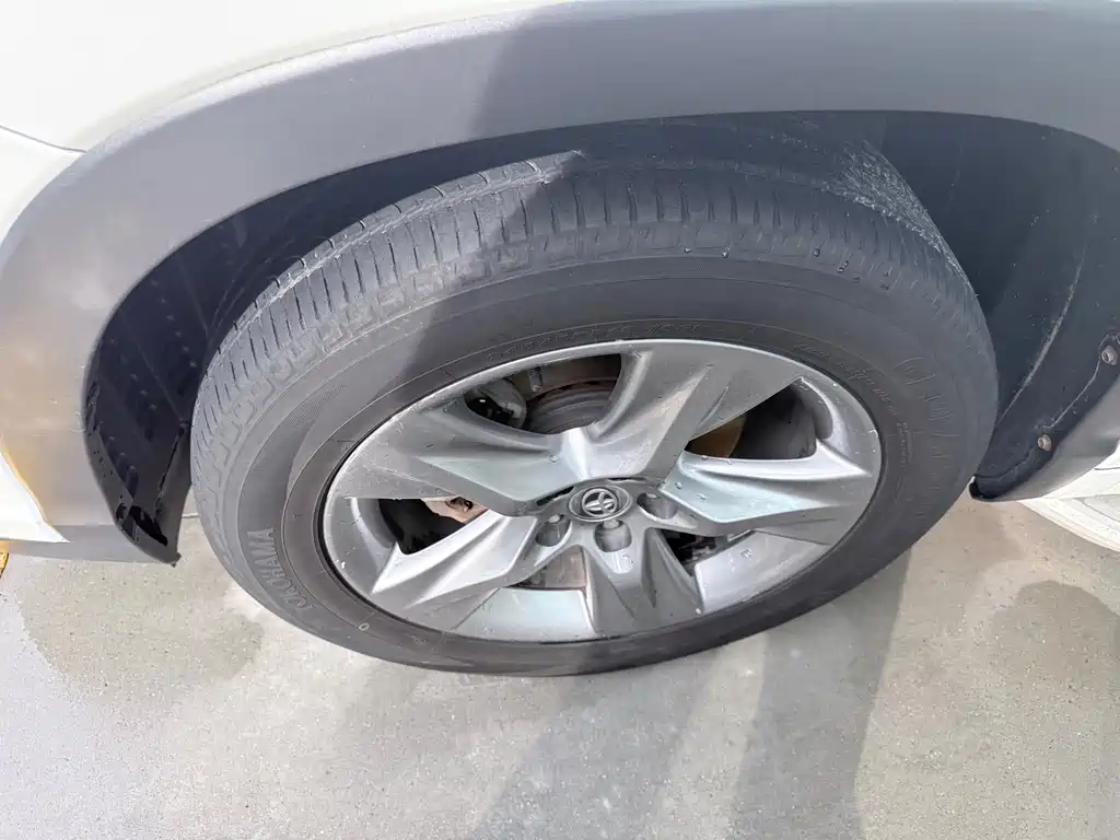 Toyota Highlander — миниатюра 5