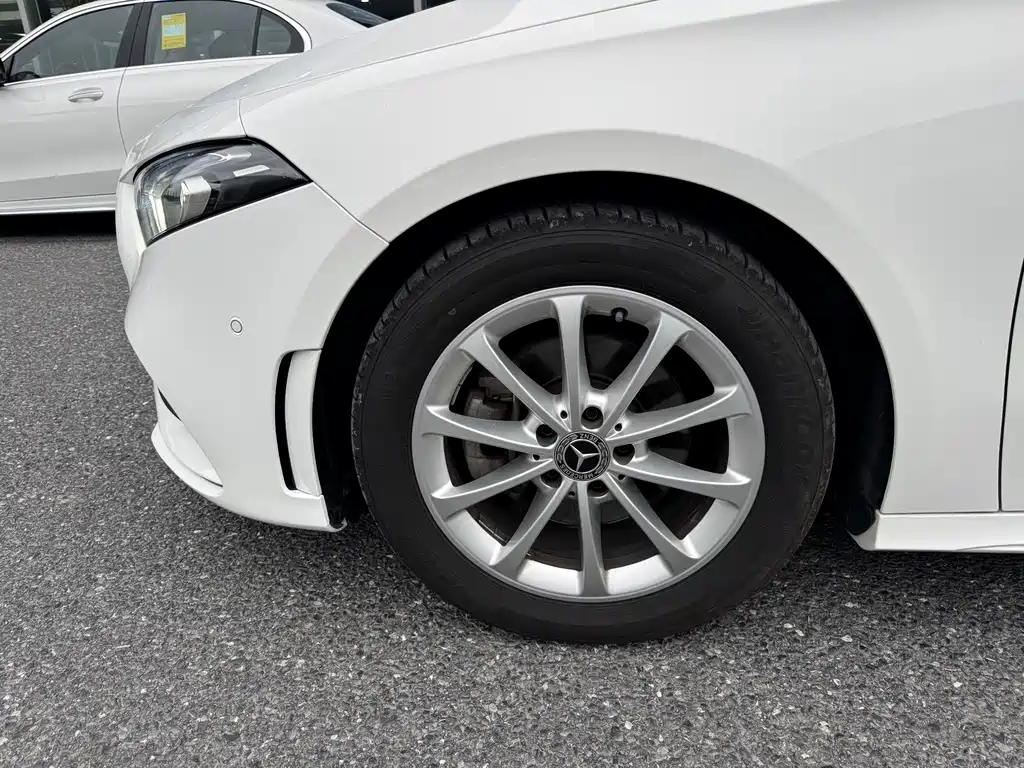 Mercedes-Benz A-Class — миниатюра 8