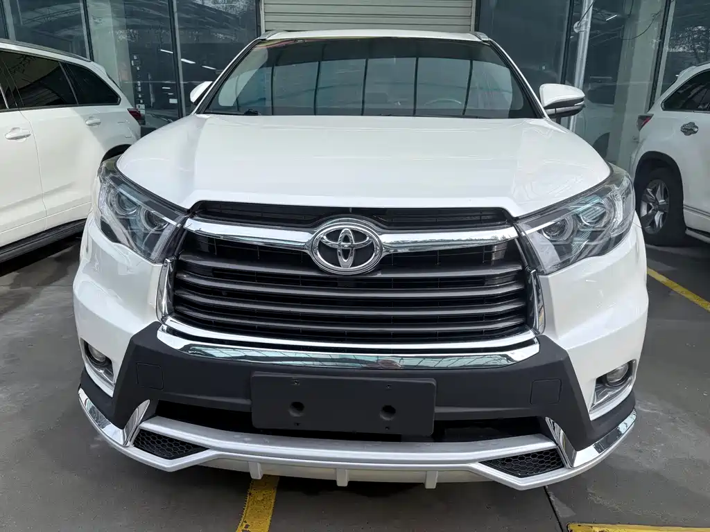 Toyota Highlander — миниатюра 2